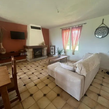 La Maison Du Bourboul בית נופש *